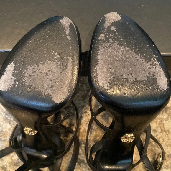 Versace heels size 5 Tribute Icon Medusa Medallion - Picture 5 of 6